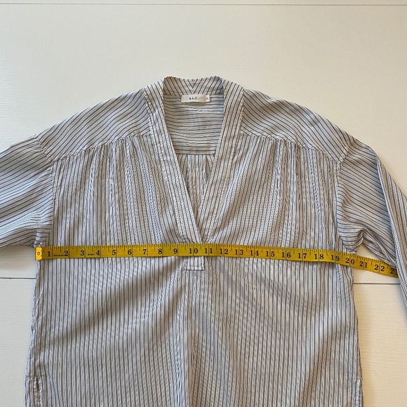 A.L.C. Silk & Cotton Blend Striped Blouse in White and Charcoal Size 2 - Picture 12 of 15